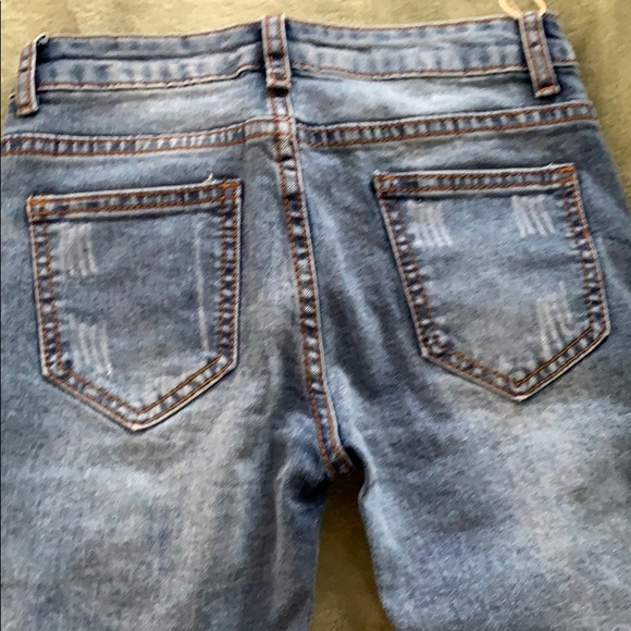 Too big for my daughter.. - Picture 4 of 5